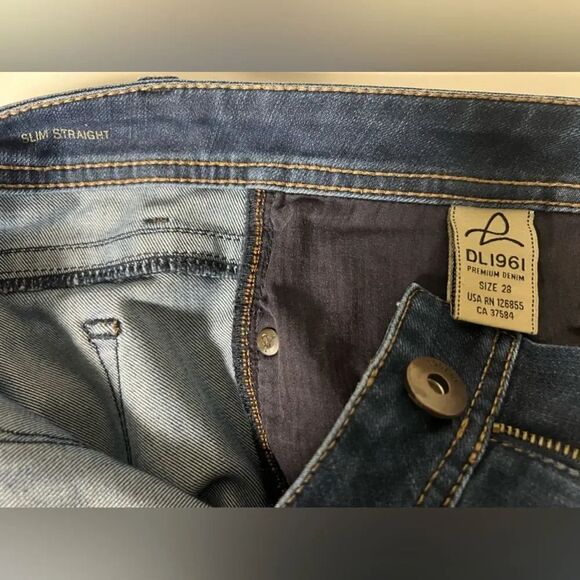Lindsey DL1961 jeans - Picture 6 of 7